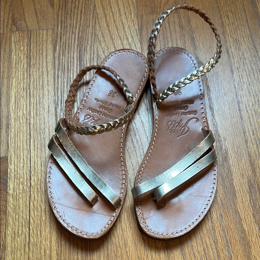 Greek Gold Leather Gladiator Sandals Flats size 38 8 Made in Greece